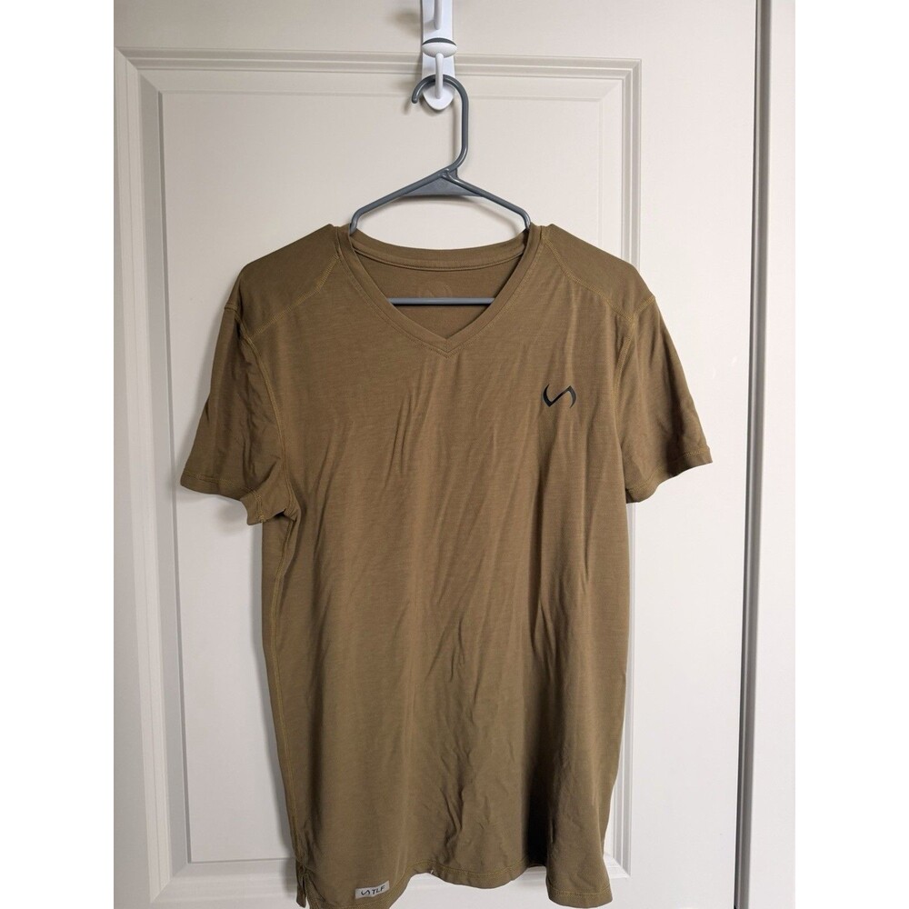 TLF size M men’s military green V neck short sleeve tee